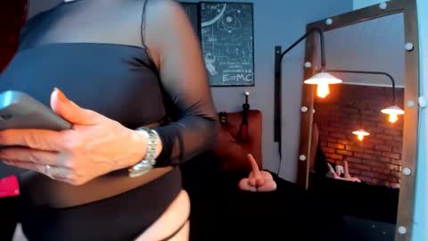 Snapshot of samantha_mature56 chatting on March 13, 2026, 2:29 am Sam online show from March 13, 2026, 2:29 am