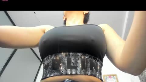 samantha_milfs online show from October 1, 2025, 11:05 am