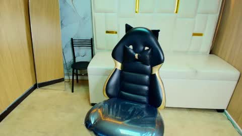 Snapshot of samantha_petite_tf chatting on April 17, 2026, 2:47 am Sami online show from April 17, 2026, 2:47 am