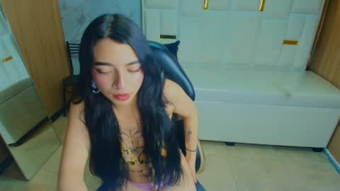 Snapshot of samantha_petite_tf chatting on April 23, 2026, 3:19 am Sami online show from April 23, 2026, 3:19 am