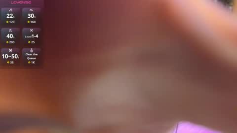 Samantha Ros online show from April 17, 2026, 2:31 pm