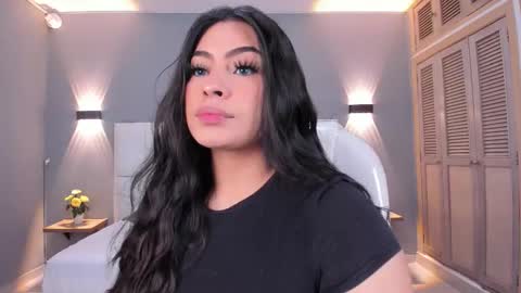  Samanthaa online show from November 19, 2025, 11:43 am