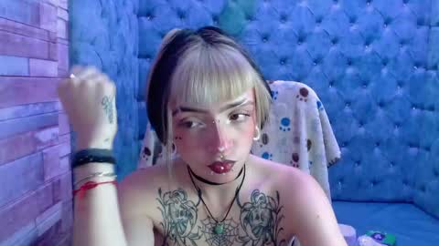 Samantha Smitth online show from October 16, 2025, 4:13 am