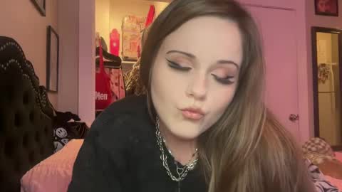 samanthafever online show from February 8, 2025, 3:52 am