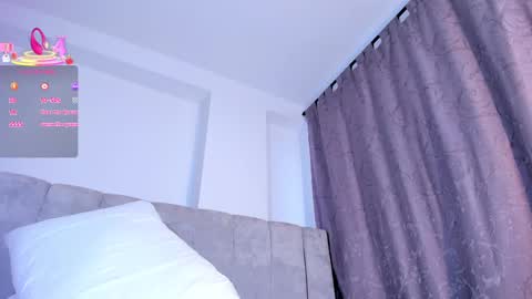 Snapshot of samanthaheinz chatting on March 5, 2025, 10:43 pm V A N E S S A online show from March 5, 2025, 10:43 pm