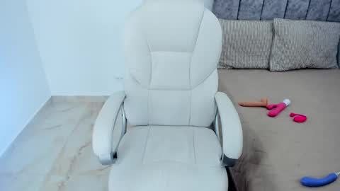 Snapshot of samanthakt2 chatting on January 30, 2025, 5:49 pm sam online show from January 30, 2025, 5:49 pm