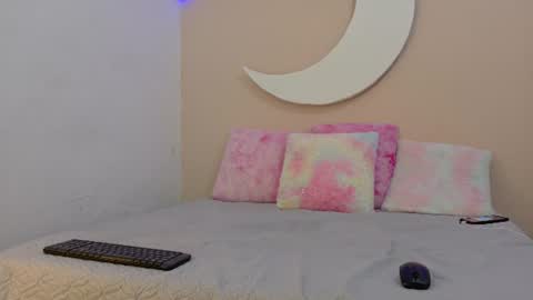 Snapshot of samanthalaurent chatting on June 16, 2026, 6:54 pm samanthalaurent online show from June 16, 2026, 6:54 pm
