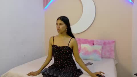 Snapshot of samanthalaurent chatting on July 6, 2026, 7:49 pm samanthalaurent online show from July 6, 2026, 7:49 pm
