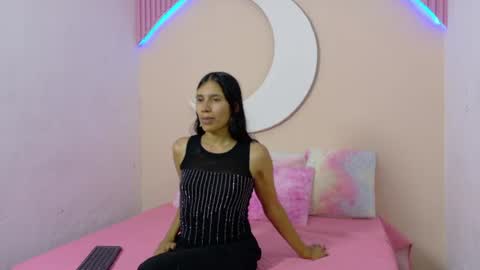 Snapshot of samanthalaurent chatting on July 7, 2026, 7:51 pm samanthalaurent online show from July 7, 2026, 7:51 pm