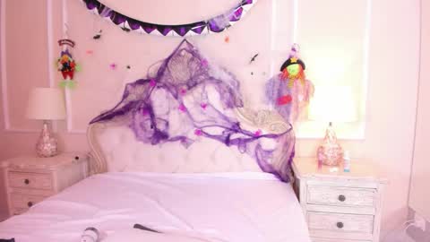 Samantha  online show from October 31, 2025, 2:18 pm