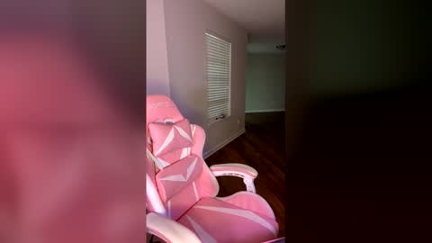 samanthaporsha online show from April 26, 2026, 12:47 pm