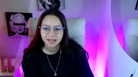 Samantha online show from October 13, 2025, 2:06 pm