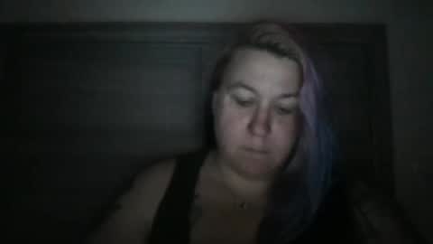 samanthasweetheart0402 online show from June 4, 2026, 2:17 am