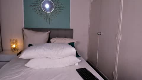 Snapshot of samanthatusher chatting on January 10, 2025, 10:36 pm Samantha online show from January 10, 2025, 10:36 pm