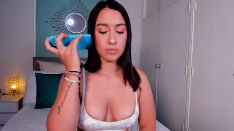 Snapshot of samanthatusher chatting on January 24, 2025, 11:56 pm Samantha online show from January 24, 2025, 11:56 pm
