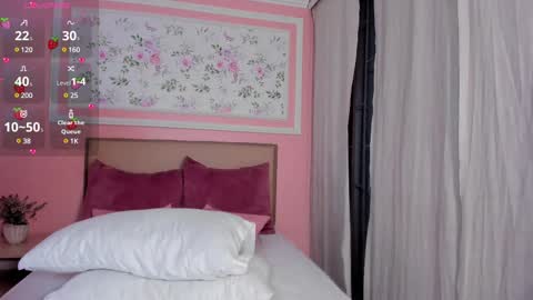 Snapshot of samanthatusher chatting on March 10, 2025, 11:27 pm Samantha online show from March 10, 2025, 11:27 pm