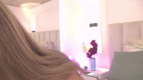 Samantha Vega online show from June 20, 2026, 7:38 pm
