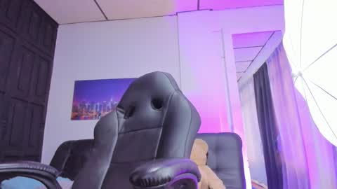 Sam online show from February 26, 2025, 8:44 pm