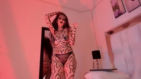 samanttamilf online show from October 9, 2025, 10:30 pm