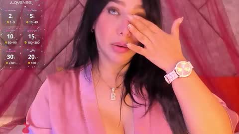 Snapshot of samara_alabi chatting on September 8, 2025, 6:51 pm Samara Benazir Alabi online show from September 8, 2025, 6:51 pm