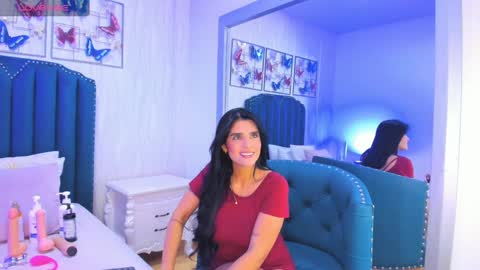 Samara Warren online show from December 19, 2024, 11:50 am