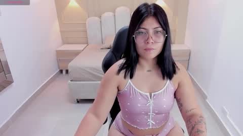 samaralee3 online show from February 18, 2026, 2:51 am