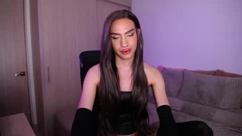 Samara Silex online show from October 5, 2025, 12:20 am