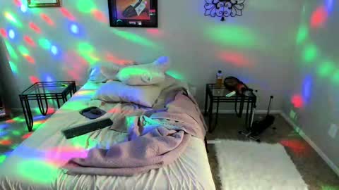 Yaya online show from February 18, 2025, 11:30 pm