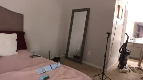 Yaya online show from April 5, 2026, 7:33 pm