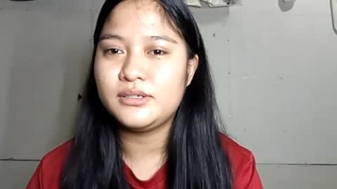 Snapshot of samathavandertuig chatting on April 1, 2026, 5:19 am Olivia online show from April 1, 2026, 5:19 am