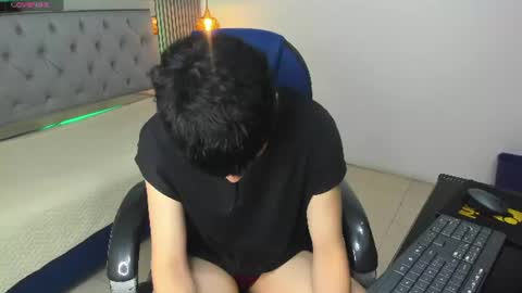 Sam online show from June 19, 2026, 1:37 pm