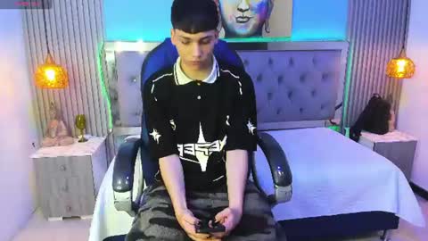 Sam online show from July 1, 2026, 1:02 pm