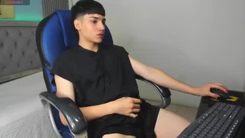 Sam online show from July 3, 2026, 1:28 pm