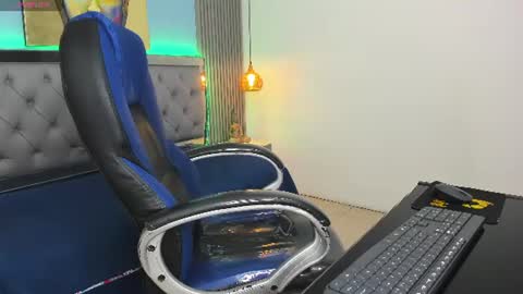 Sam online show from July 6, 2026, 1:08 pm