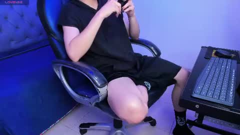 Sam online show from July 18, 2026, 12:31 pm