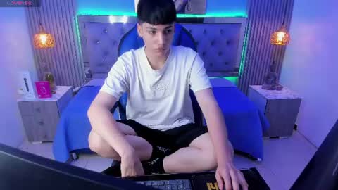 Sam online show from July 21, 2026, 1:13 pm