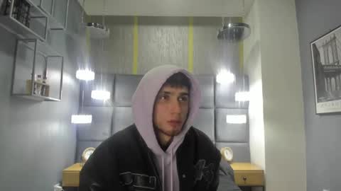 Sam  online show from December 24, 2024, 3:05 pm