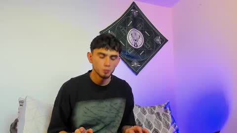 Snapshot of samevansx chatting on February 10, 2026, 1:37 pm samevansx online show from February 10, 2026, 1:37 pm