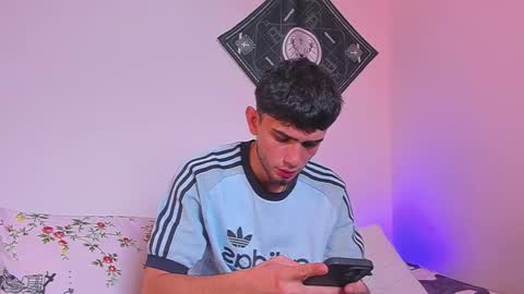 Snapshot of samevansx chatting on February 17, 2026, 3:29 pm samevansx online show from February 17, 2026, 3:29 pm