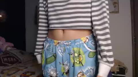 Tami  Gael online show from December 22, 2025, 2:08 am