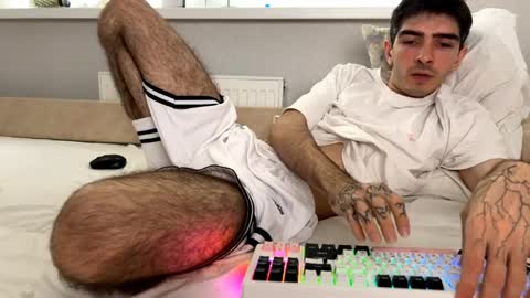 Sam online show from April 4, 2026, 1:19 pm