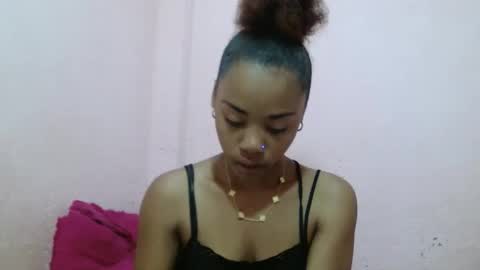 samina2255 online show from October 26, 2025, 6:08 am