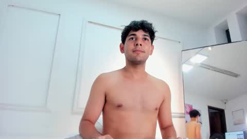 Snapshot of samir_bear chatting on December 20, 2024, 6:24 pm Samir online show from December 20, 2024, 6:24 pm