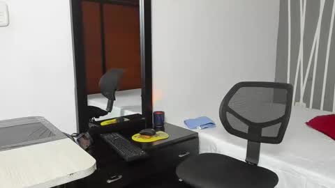 Snapshot of samir_blackdick chatting on October 27, 2025, 12:53 pm samir online show from October 27, 2025, 12:53 pm