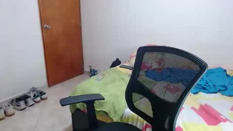 samir_music_ online show from October 15, 2025, 3:17 am