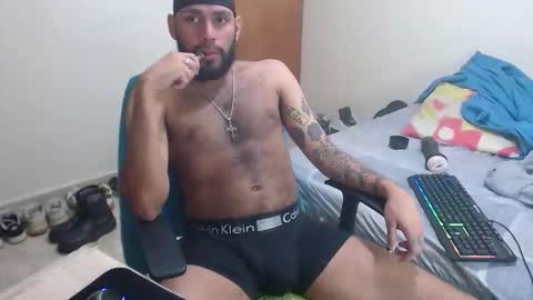 samir_music_ online show from November 5, 2025, 7:58 pm