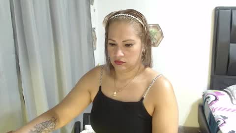 Snapshot of samira_lennox chatting on October 7, 2025, 8:39 pm SAMIRA online show from October 7, 2025, 8:39 pm