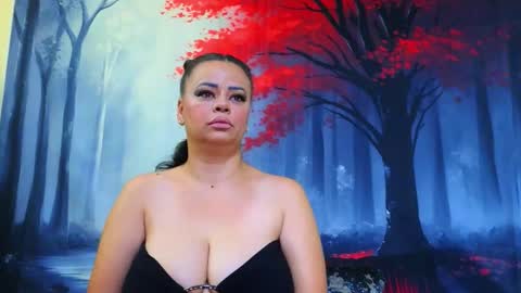 Snapshot of samiraevans chatting on October 4, 2025, 8:18 pm online show from October 4, 2025, 8:18 pm