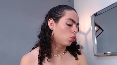 SamiWilliams online show from September 12, 2025, 7:36 pm