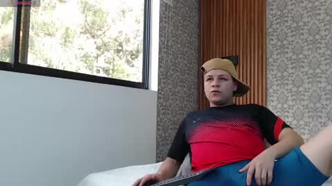 Snapshot of samjoness_ chatting on March 7, 2026, 7:33 pm Sam online show from March 7, 2026, 7:33 pm